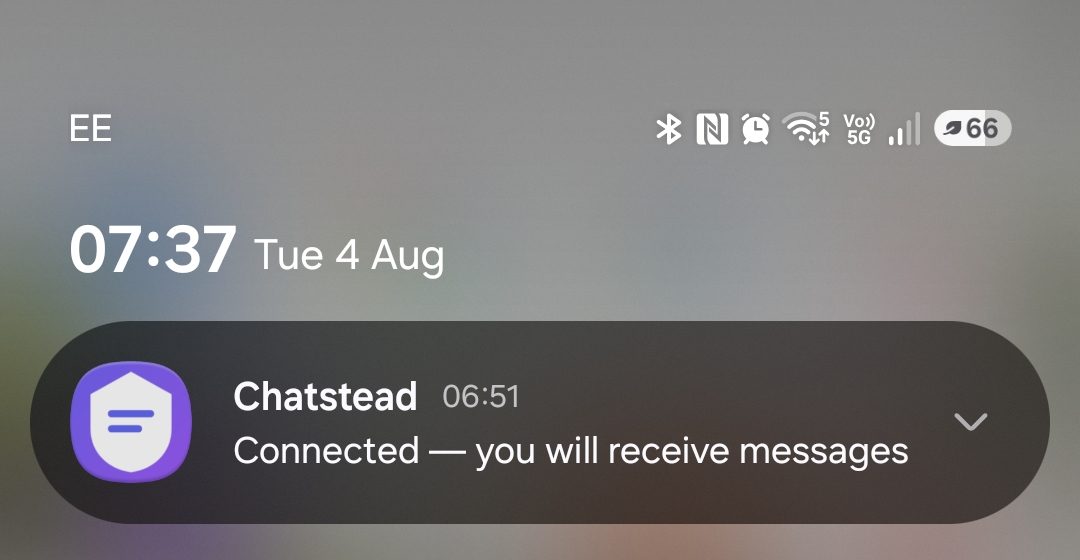 Chatstead notification in the Android notification shade: connected, you will receive messages